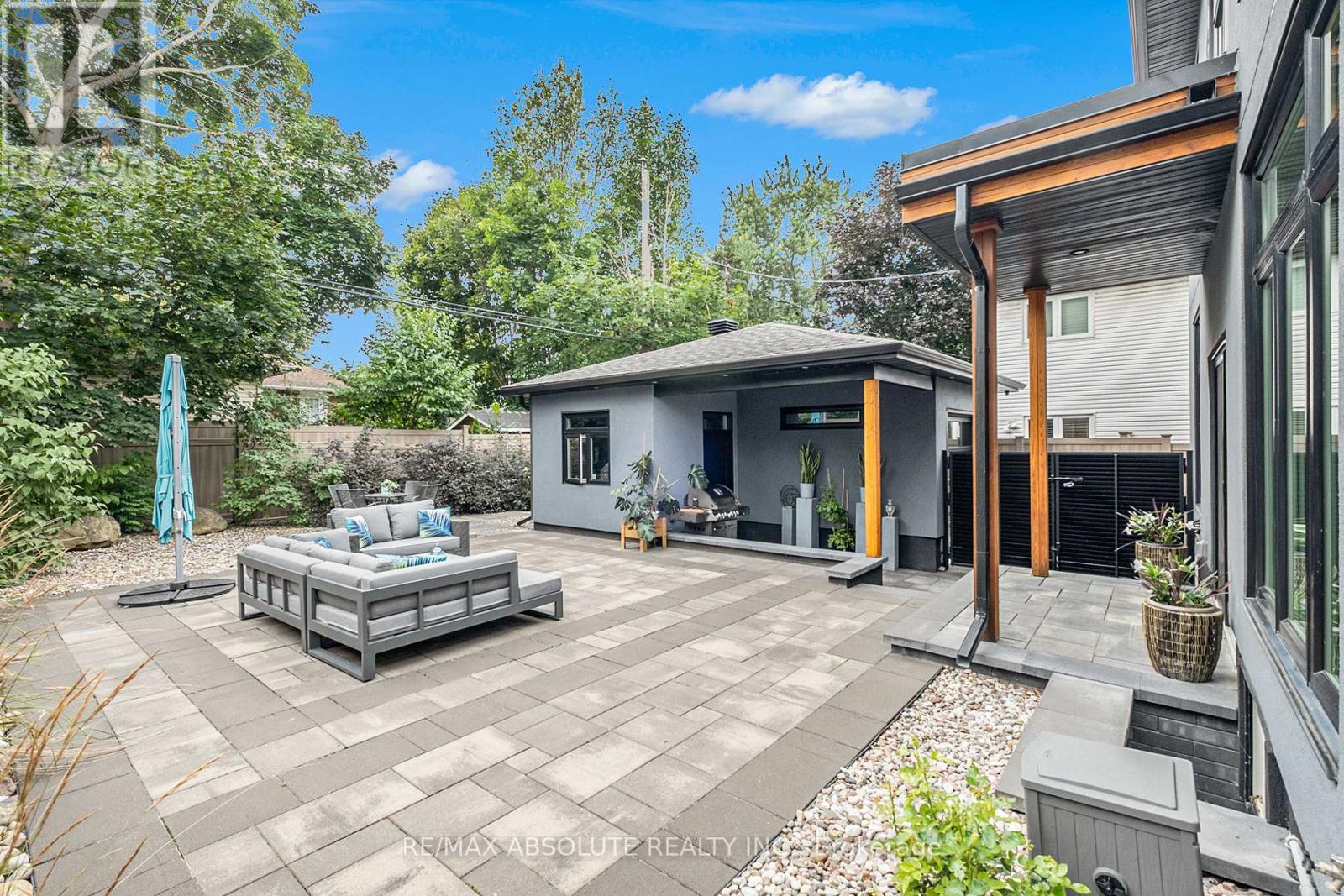 160 Begonia Avenue