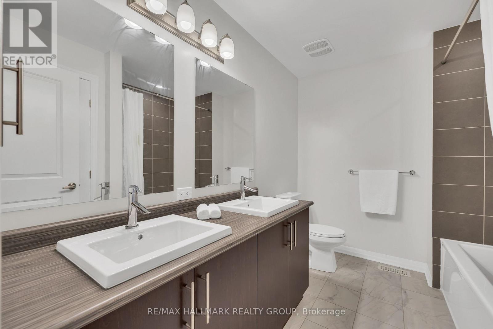 1022 Cobble Hill Drive