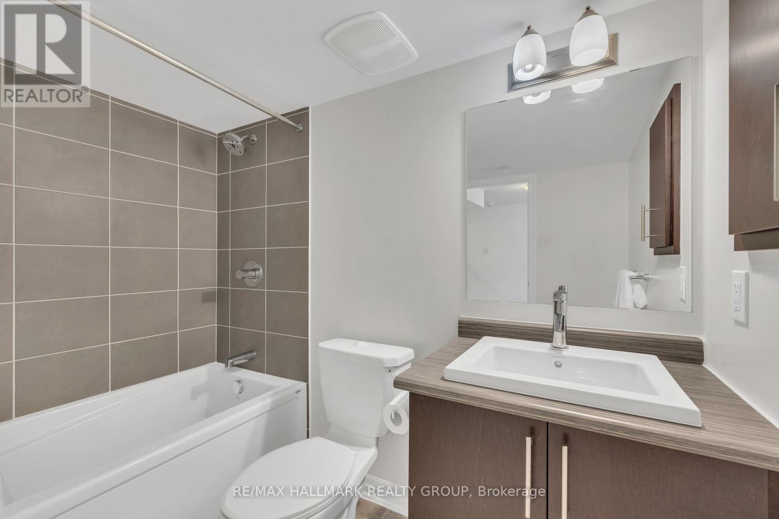 1022 Cobble Hill Drive