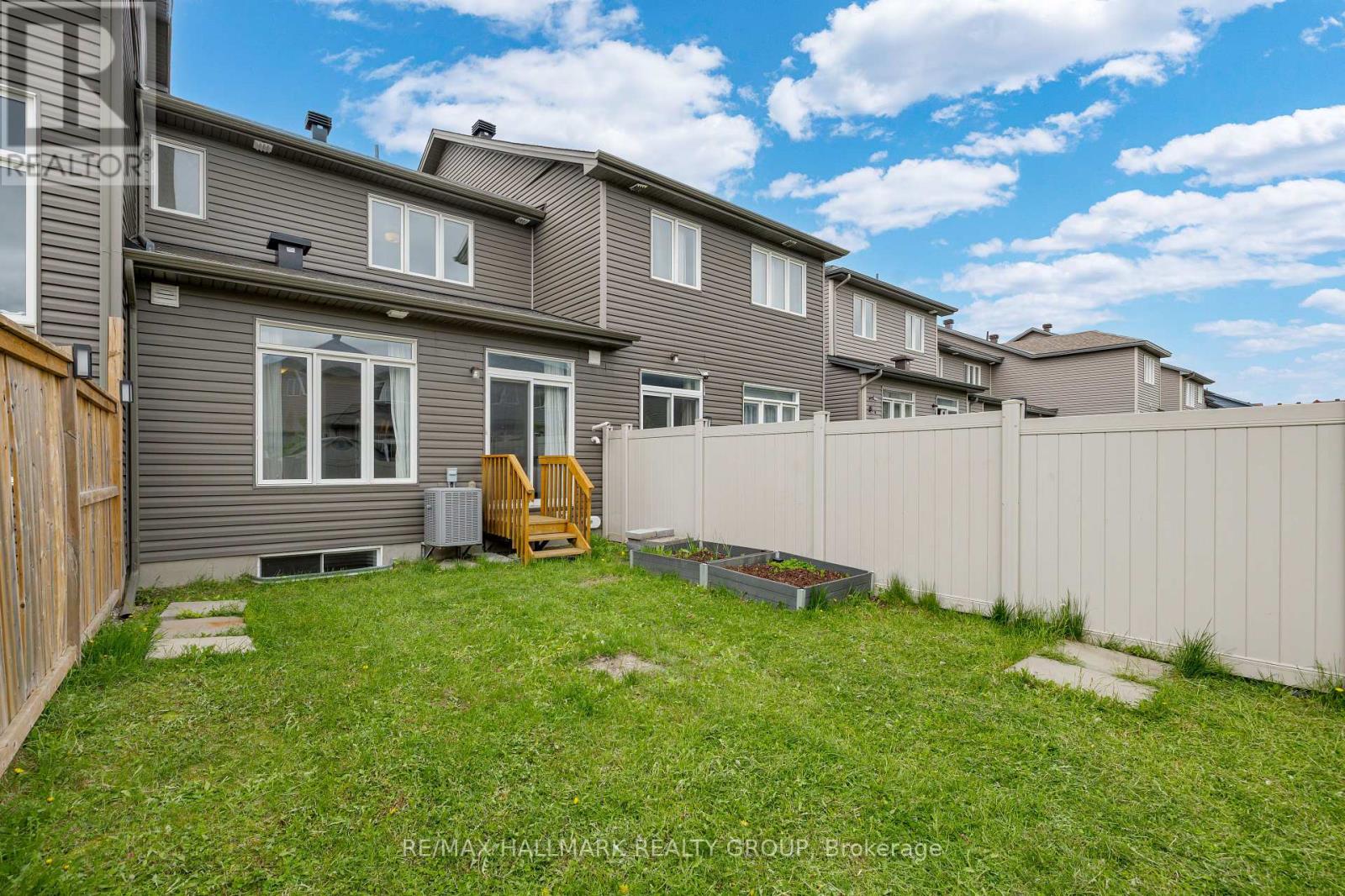 1022 Cobble Hill Drive