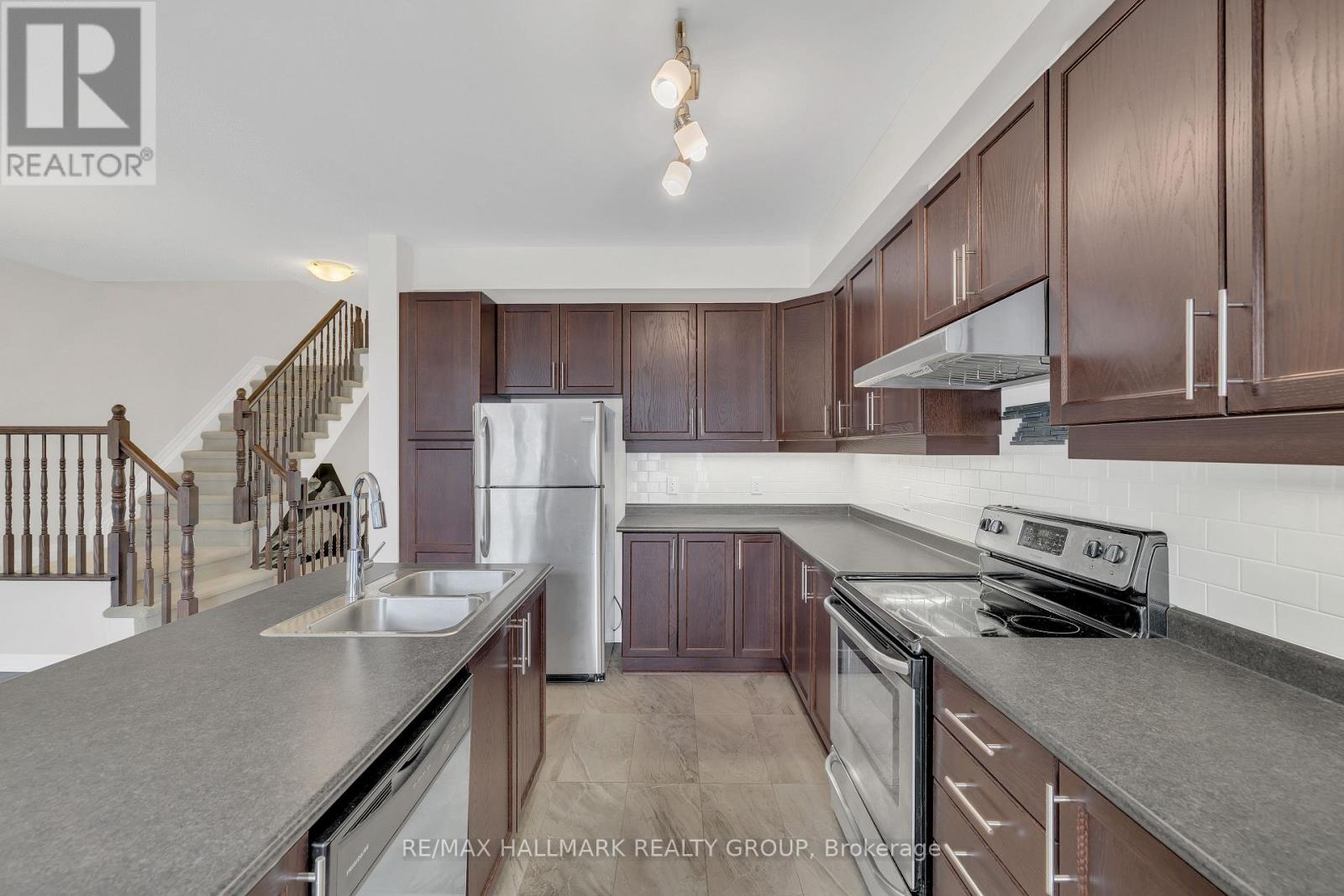1022 Cobble Hill Drive