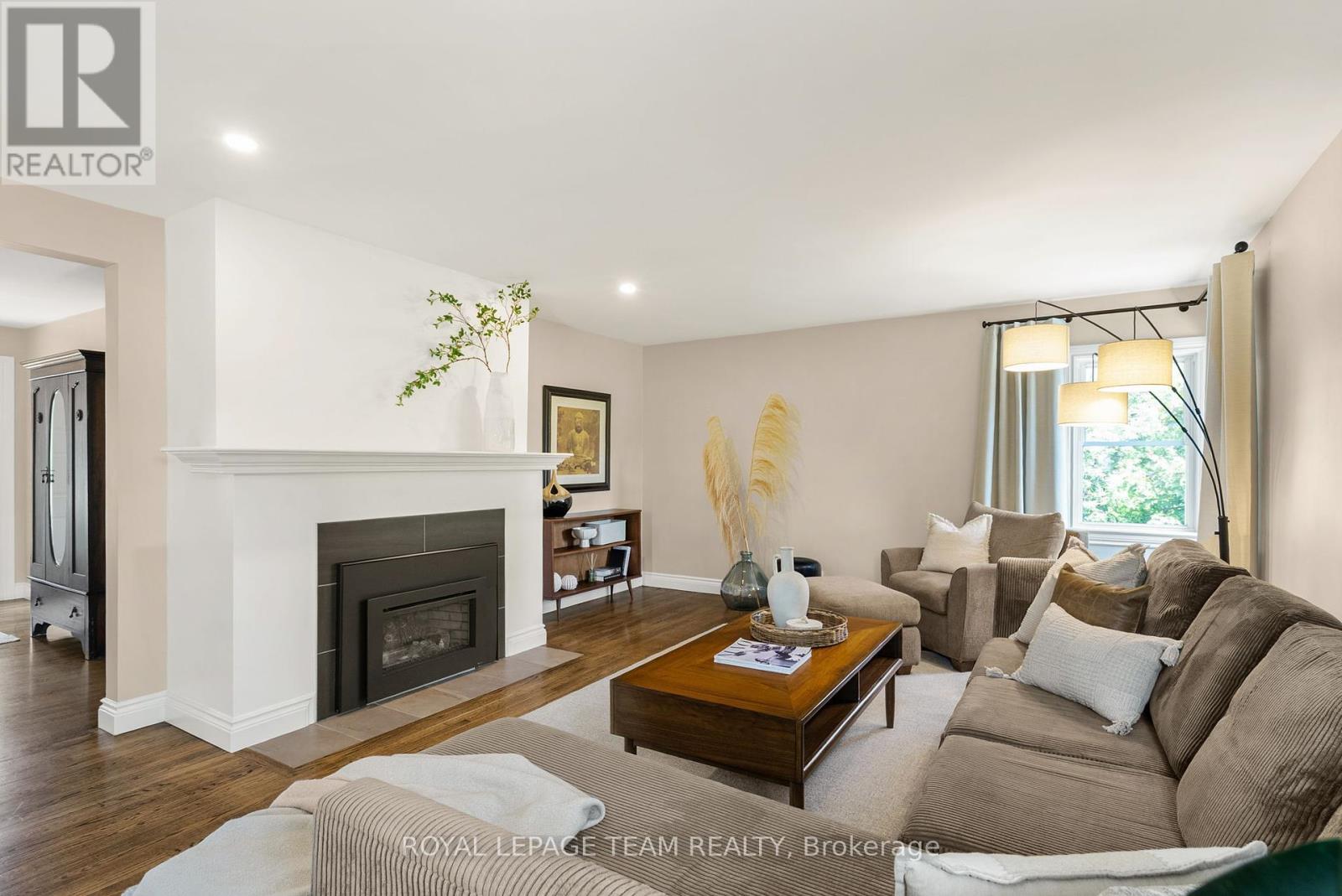 314 Clothier Street W
