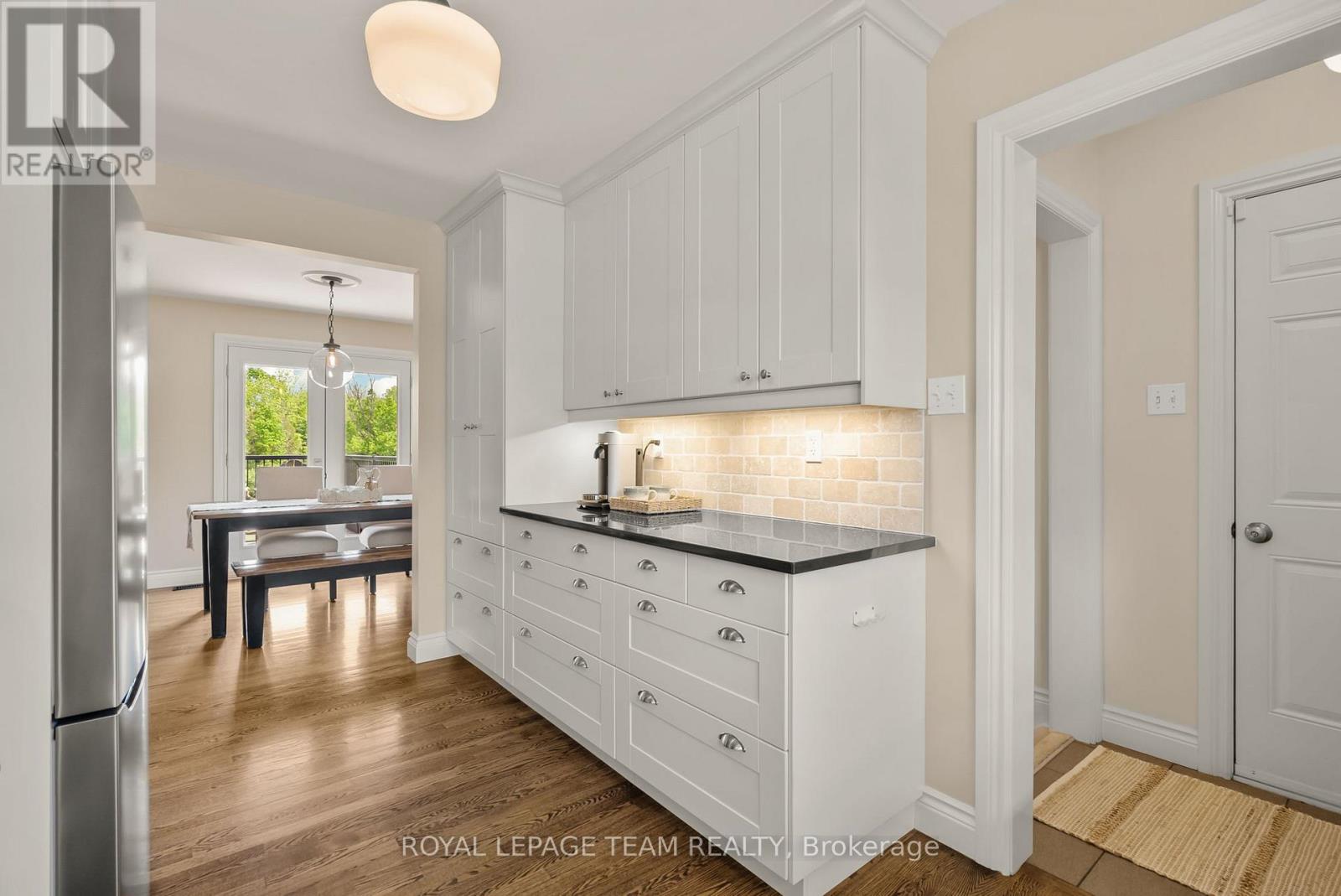 314 Clothier Street W