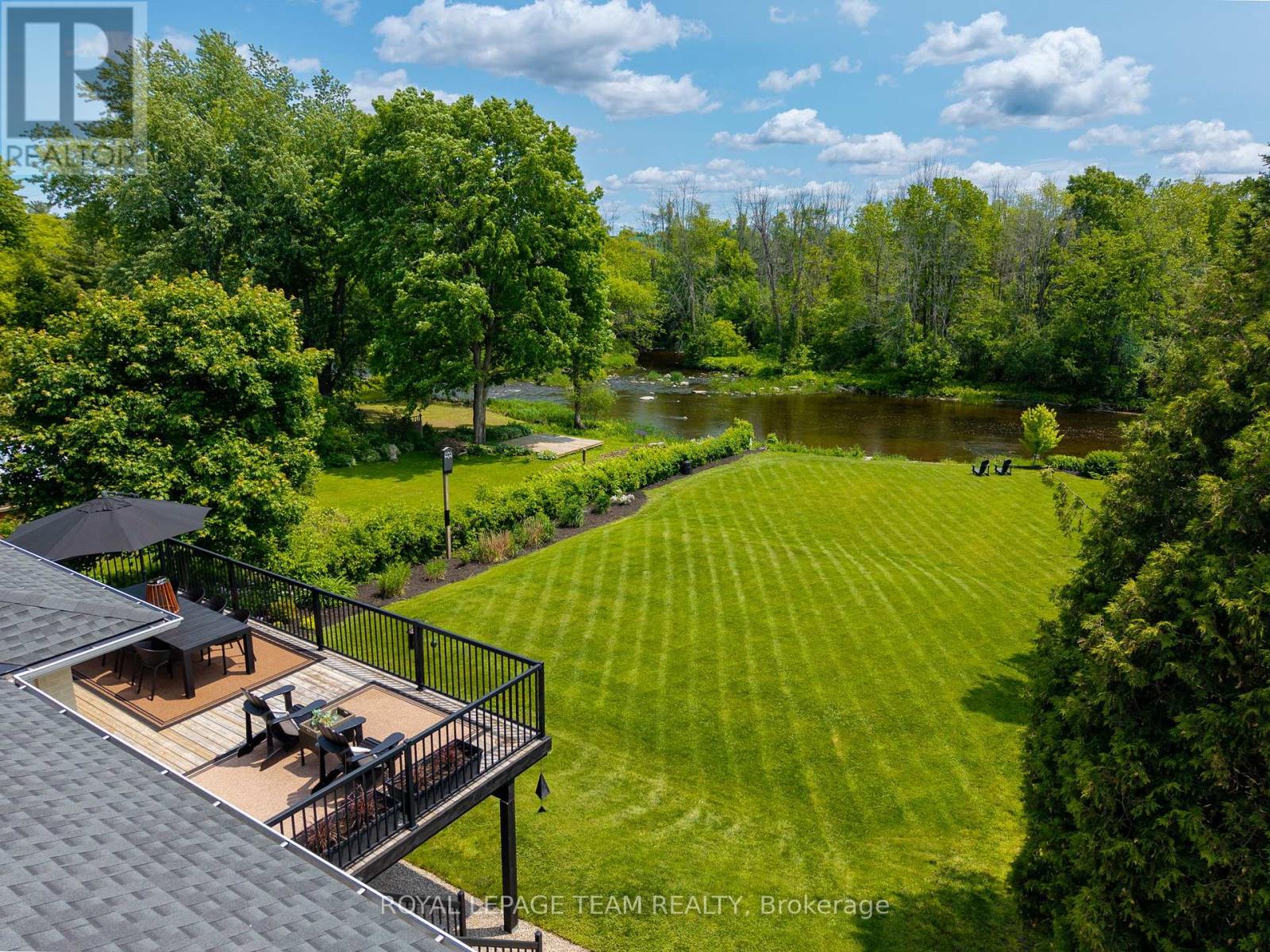 314 Clothier Street W