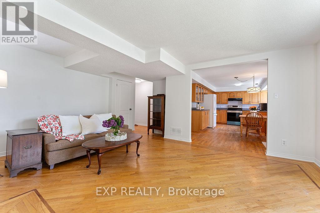 2 Bonnechere Drive