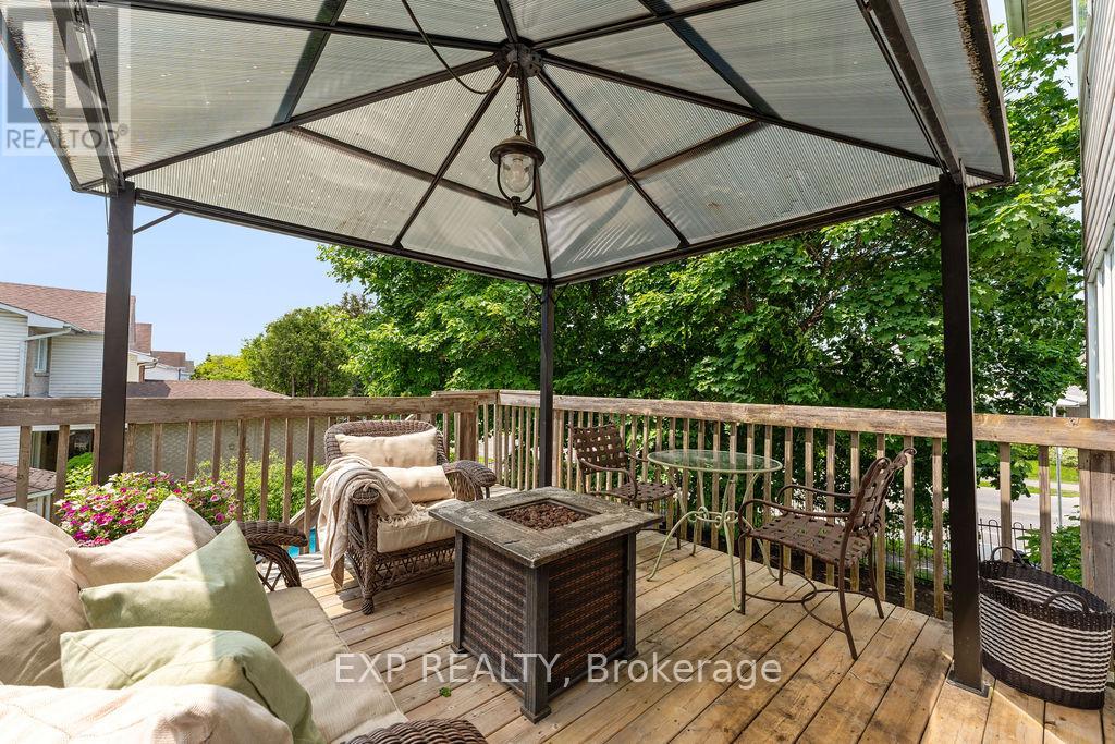 2 Bonnechere Drive