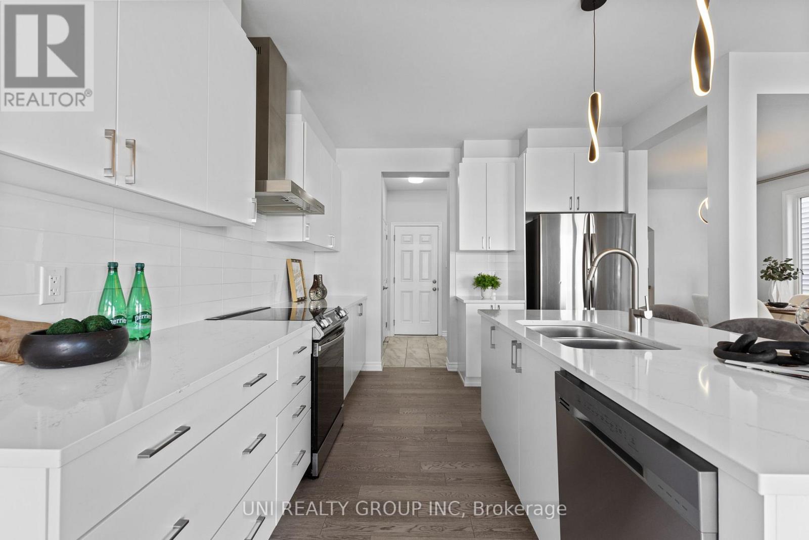 667 Rye Grass Way