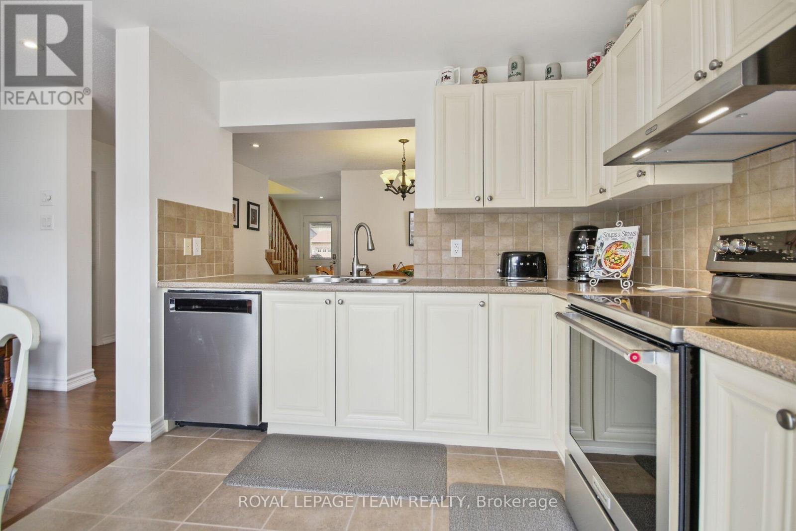 408 Abbeydale Circle