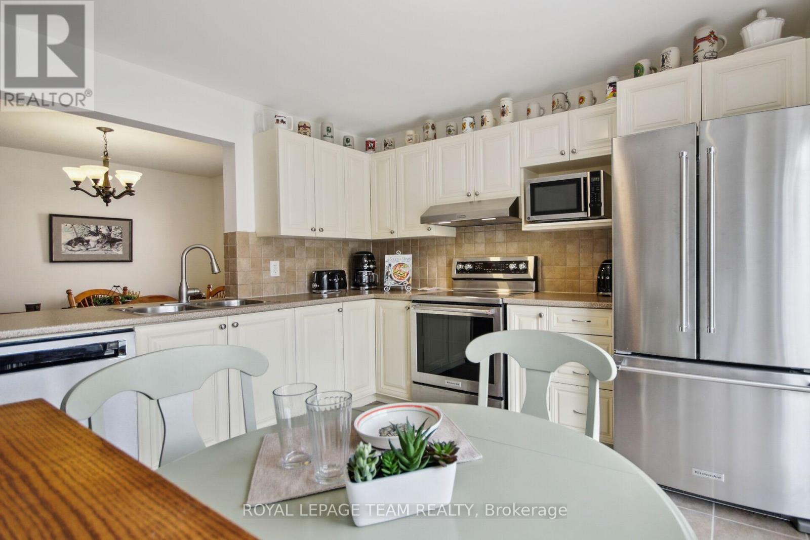 408 Abbeydale Circle