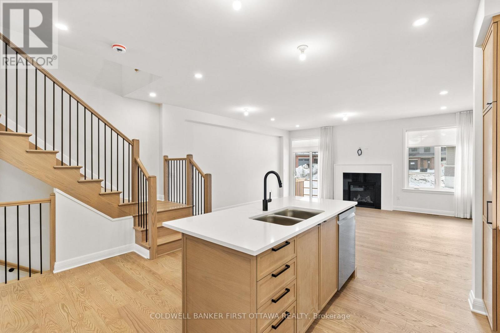 1322 Whitlow Grass Way
