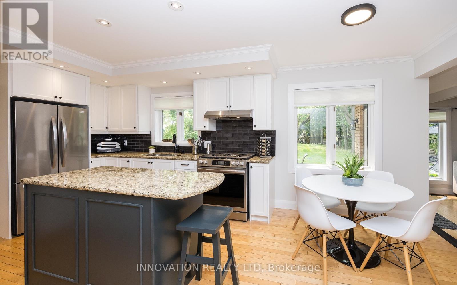 1098 Cindy Hill Crescent