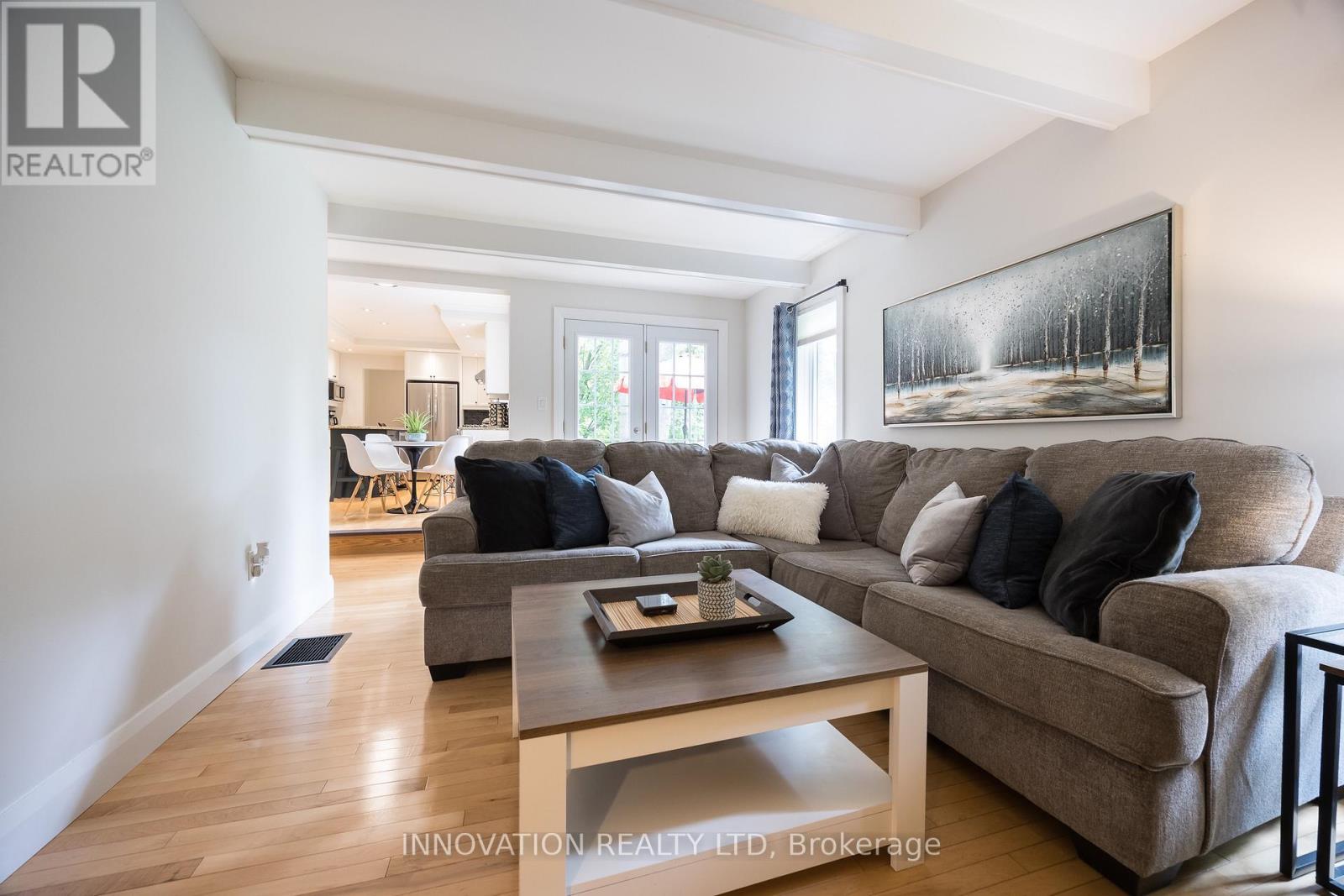 1098 Cindy Hill Crescent