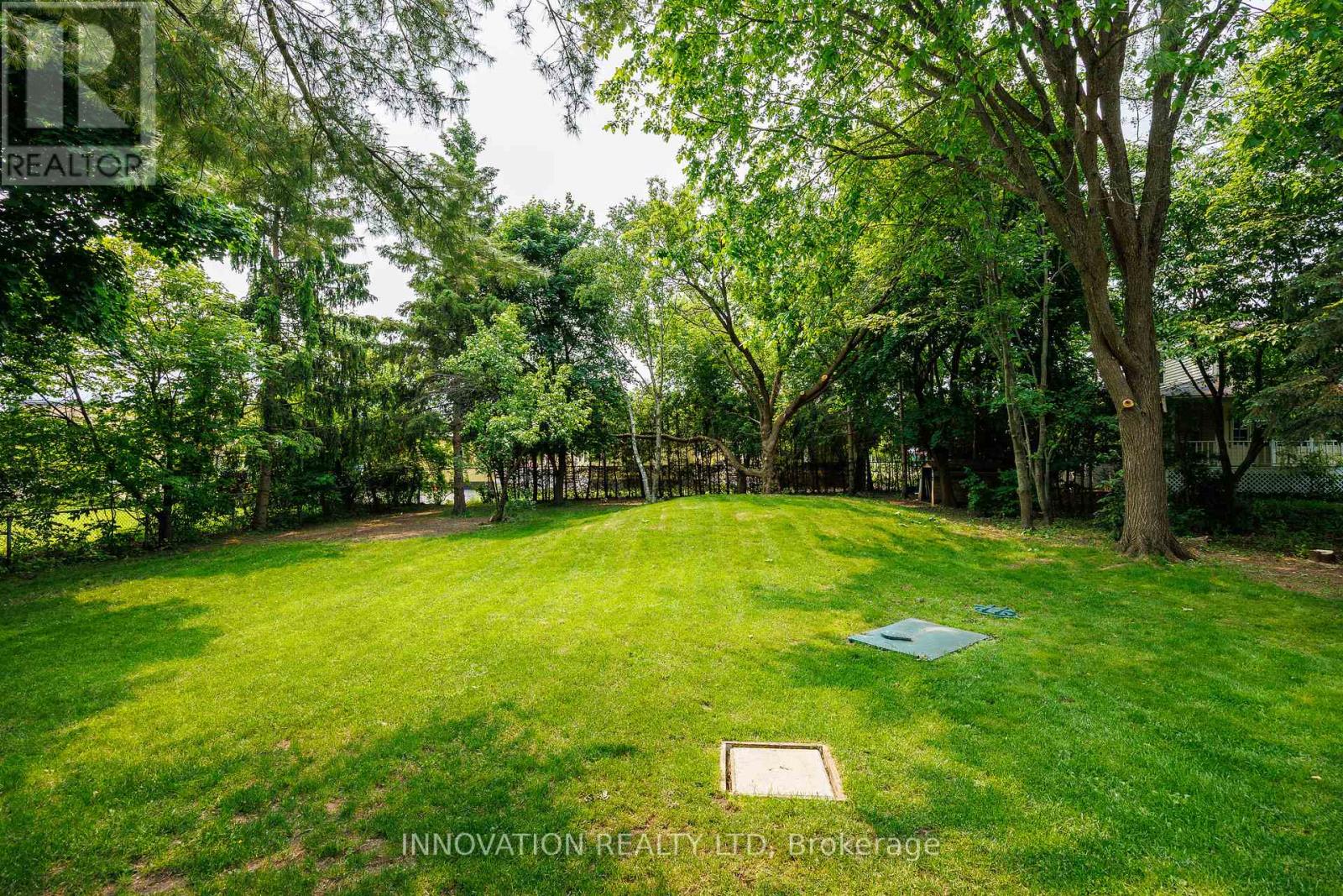 1098 Cindy Hill Crescent