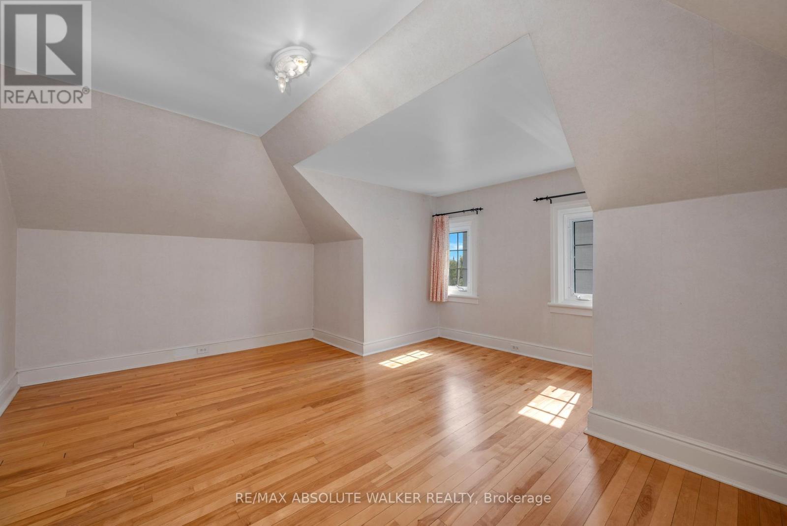 210 Rideau Terrace
