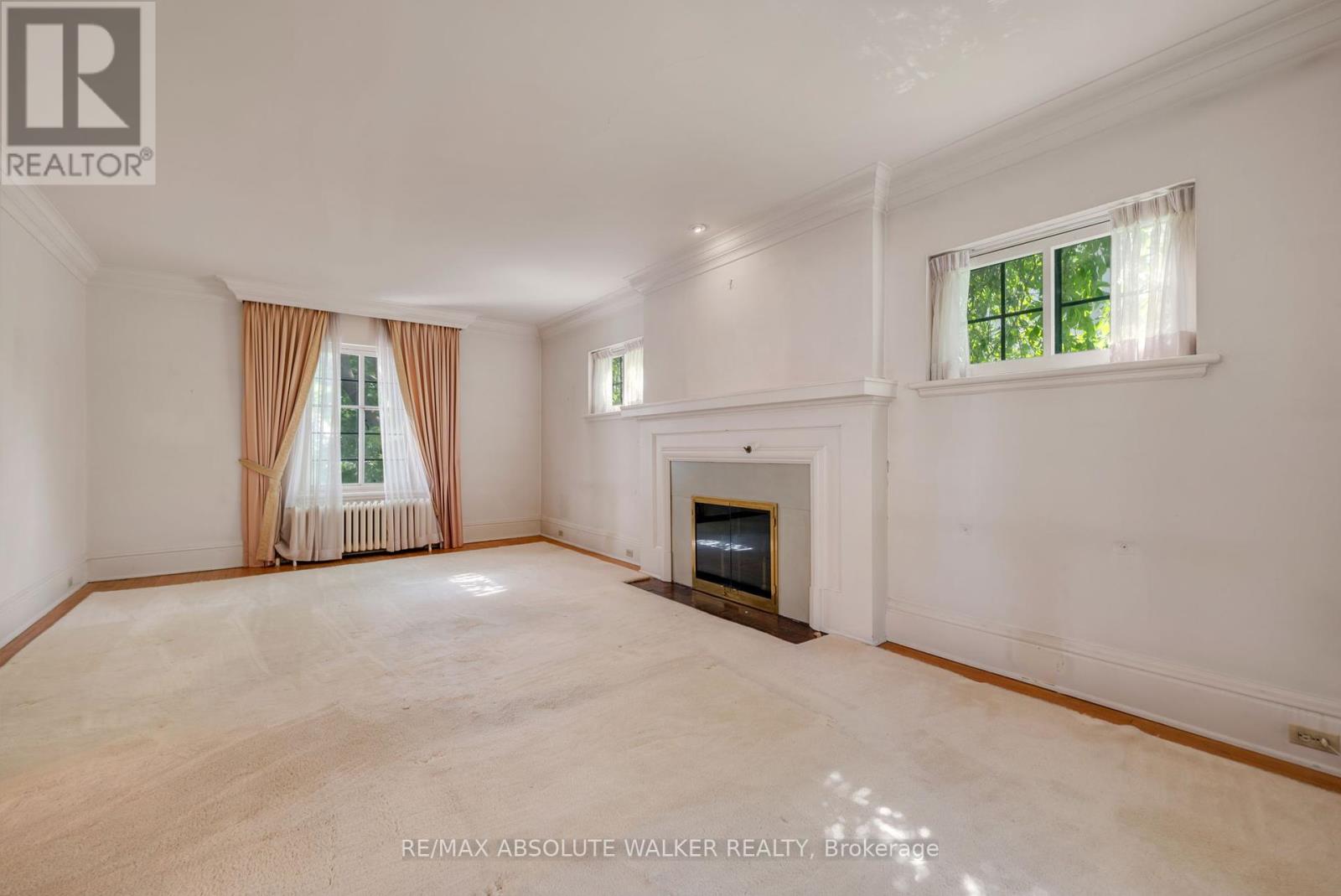 210 Rideau Terrace