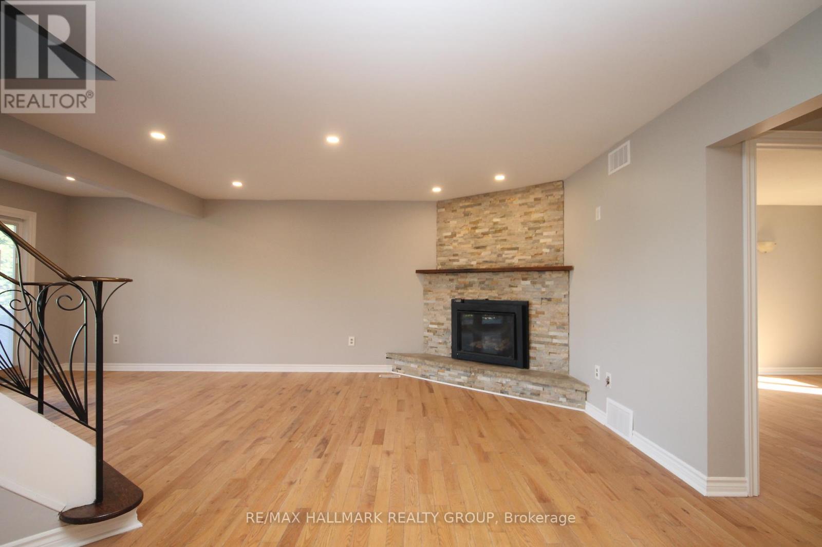 1844 River Road