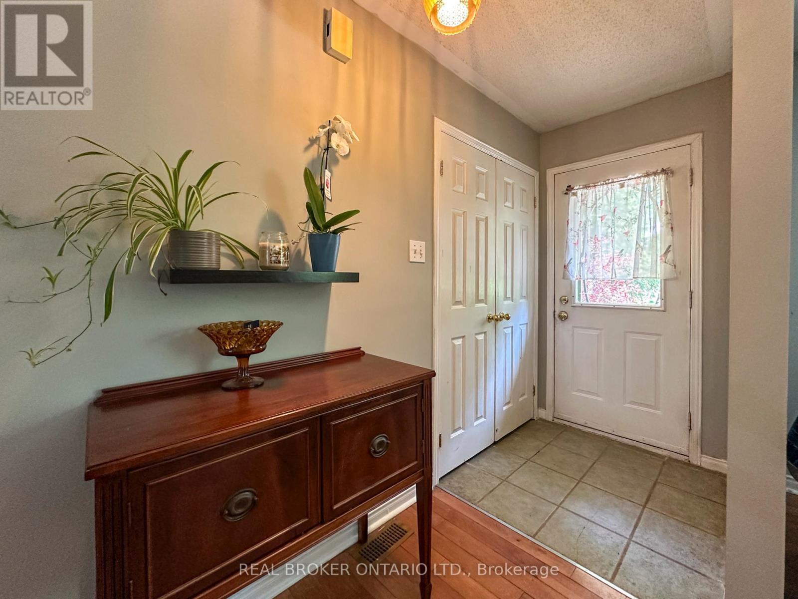 30 Kingfisher Crescent