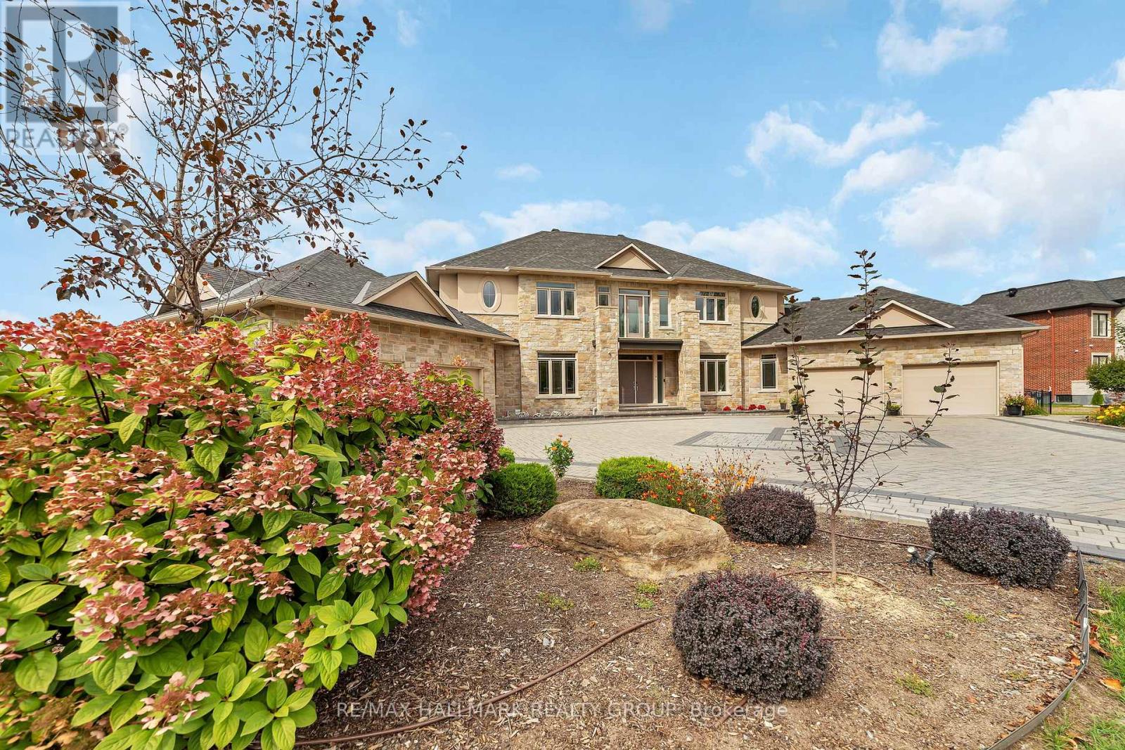 5813 Red Castle Ridge