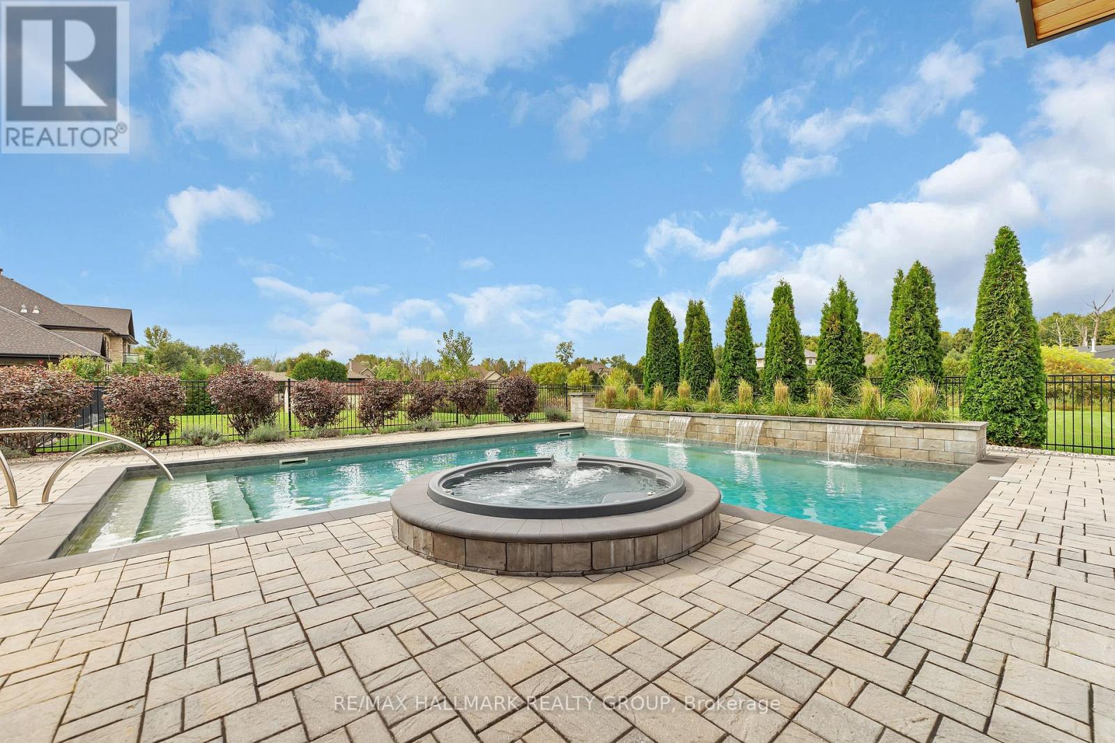 5813 Red Castle Ridge