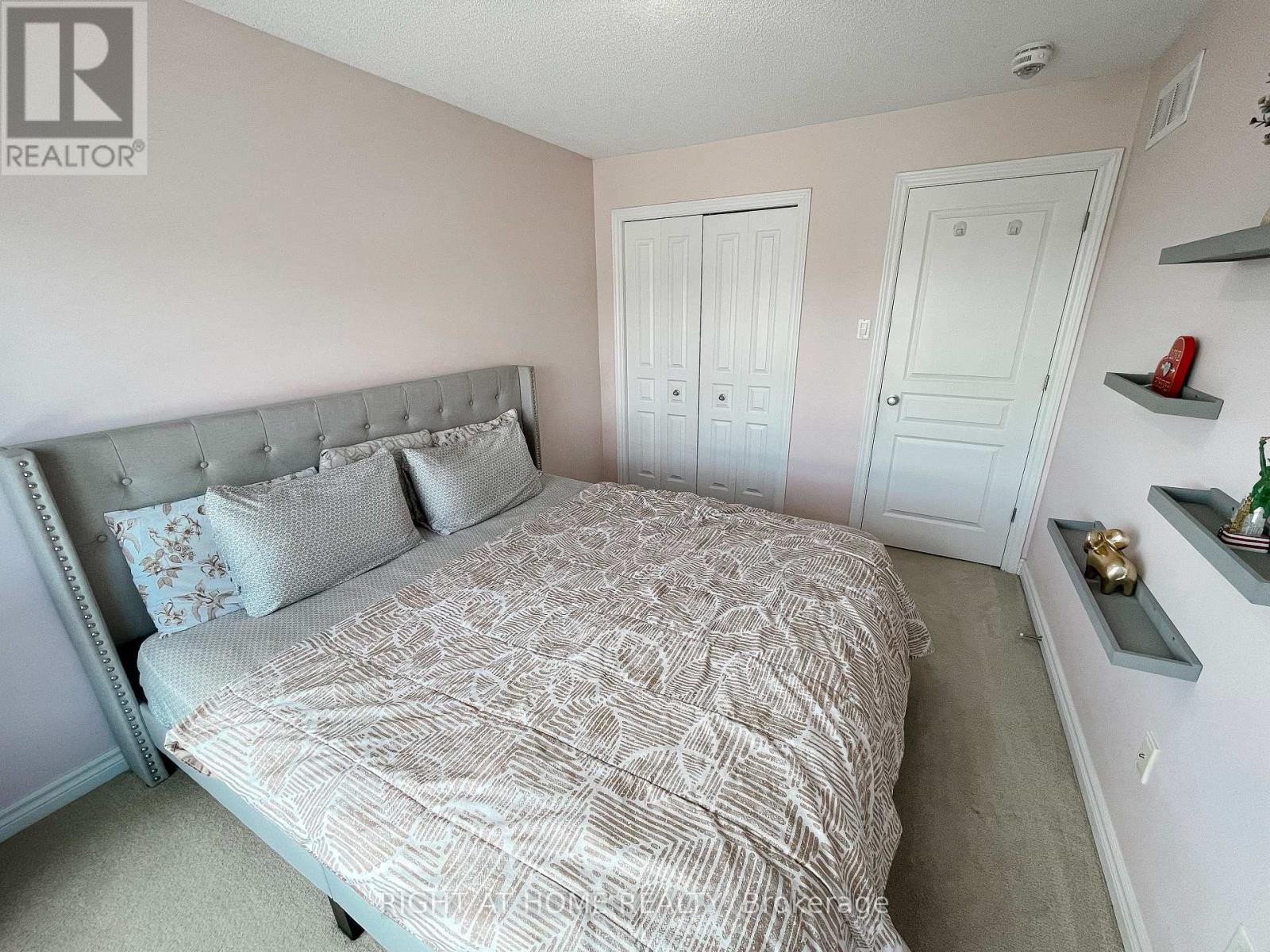 152 Popplewell Crescent