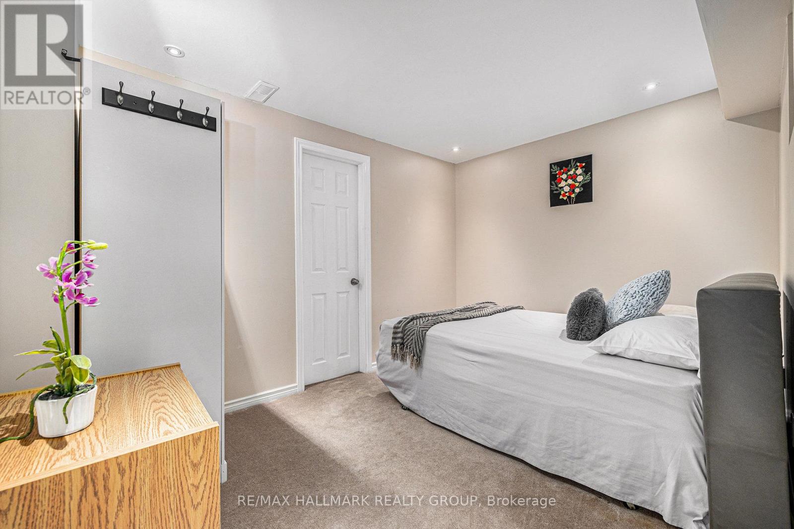 155 Tapestry Drive