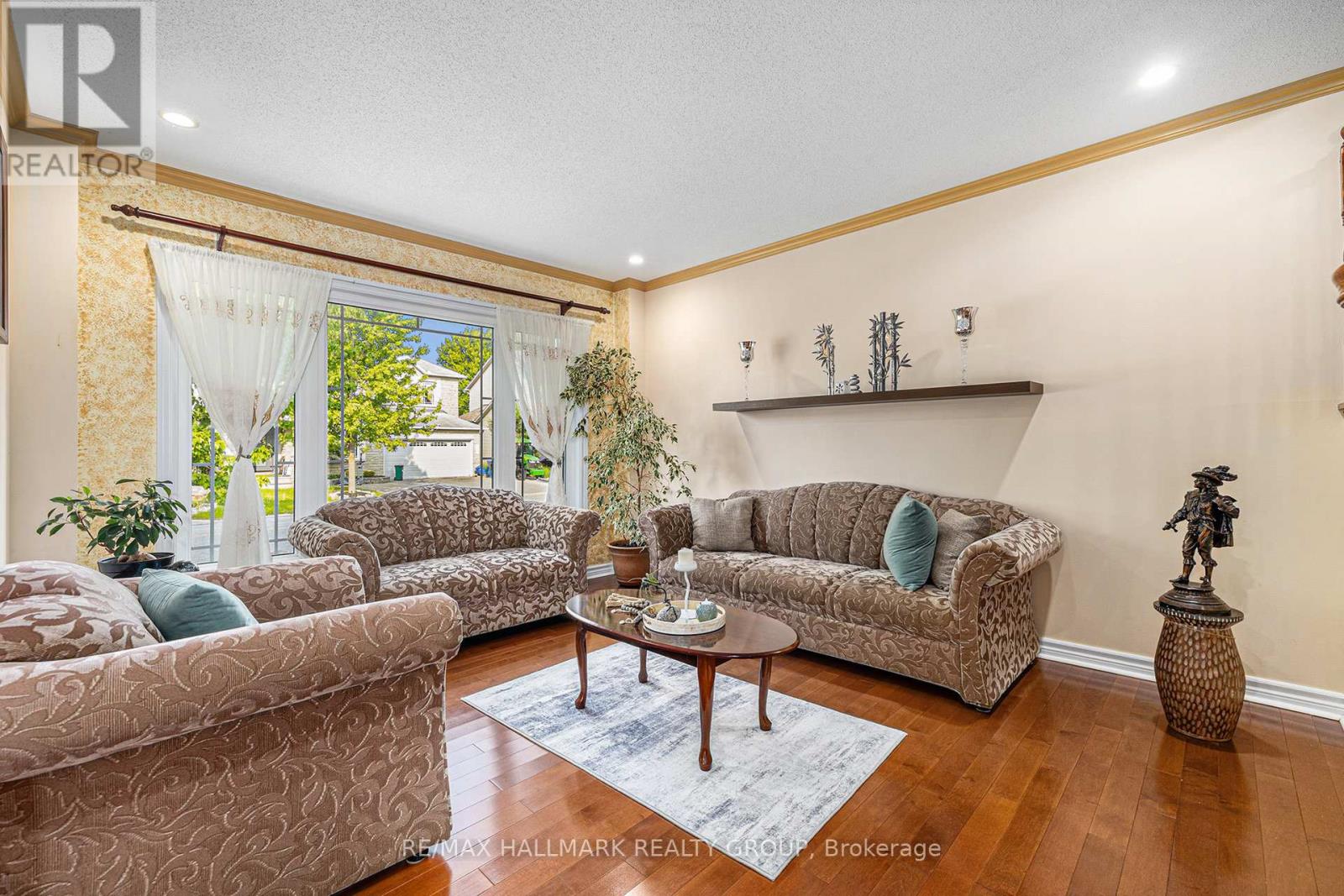 155 Tapestry Drive