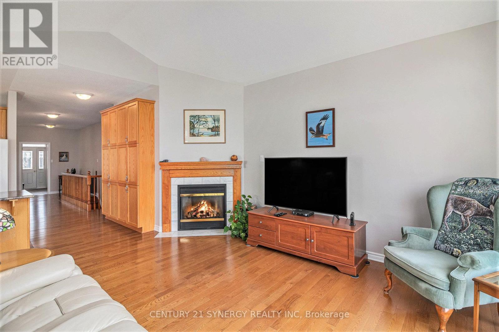852 Swallowtail Crescent