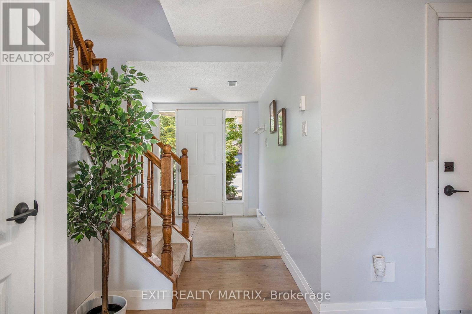 23 Weybridge Drive
