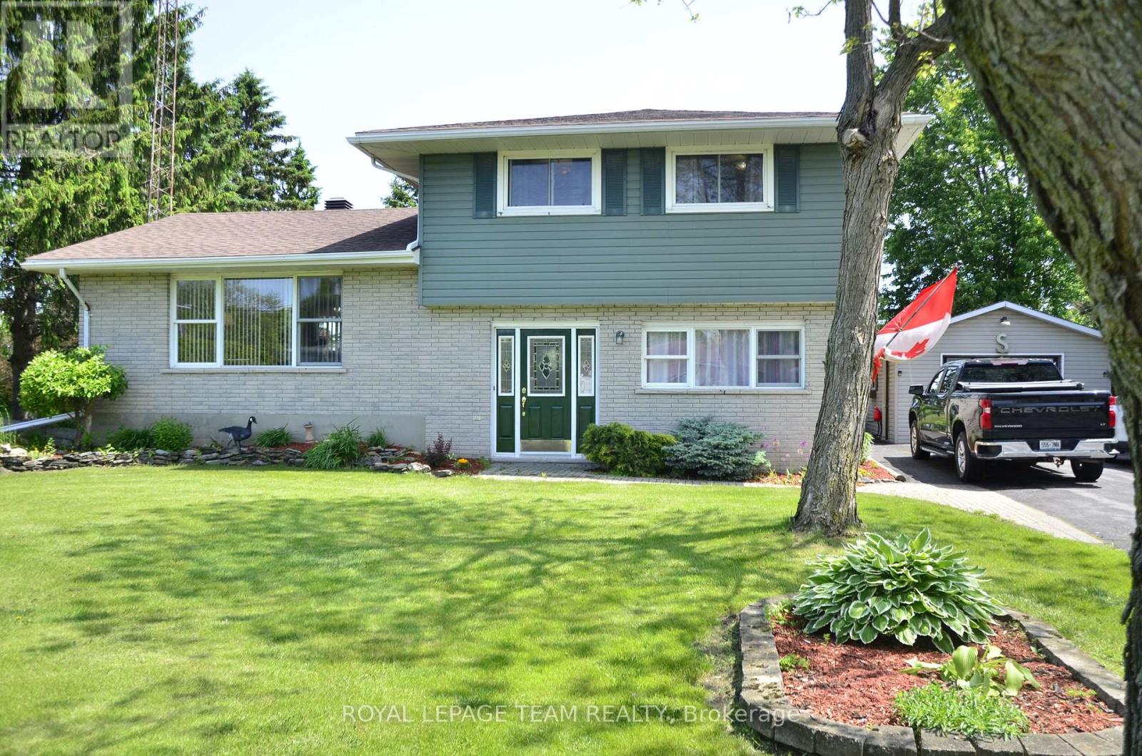 4951 (hwy 31) Bank Street N