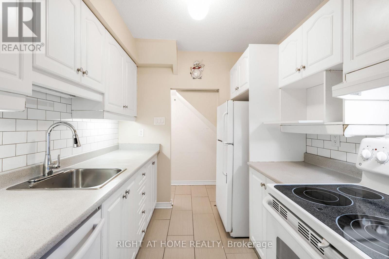 23d Forester Crescent