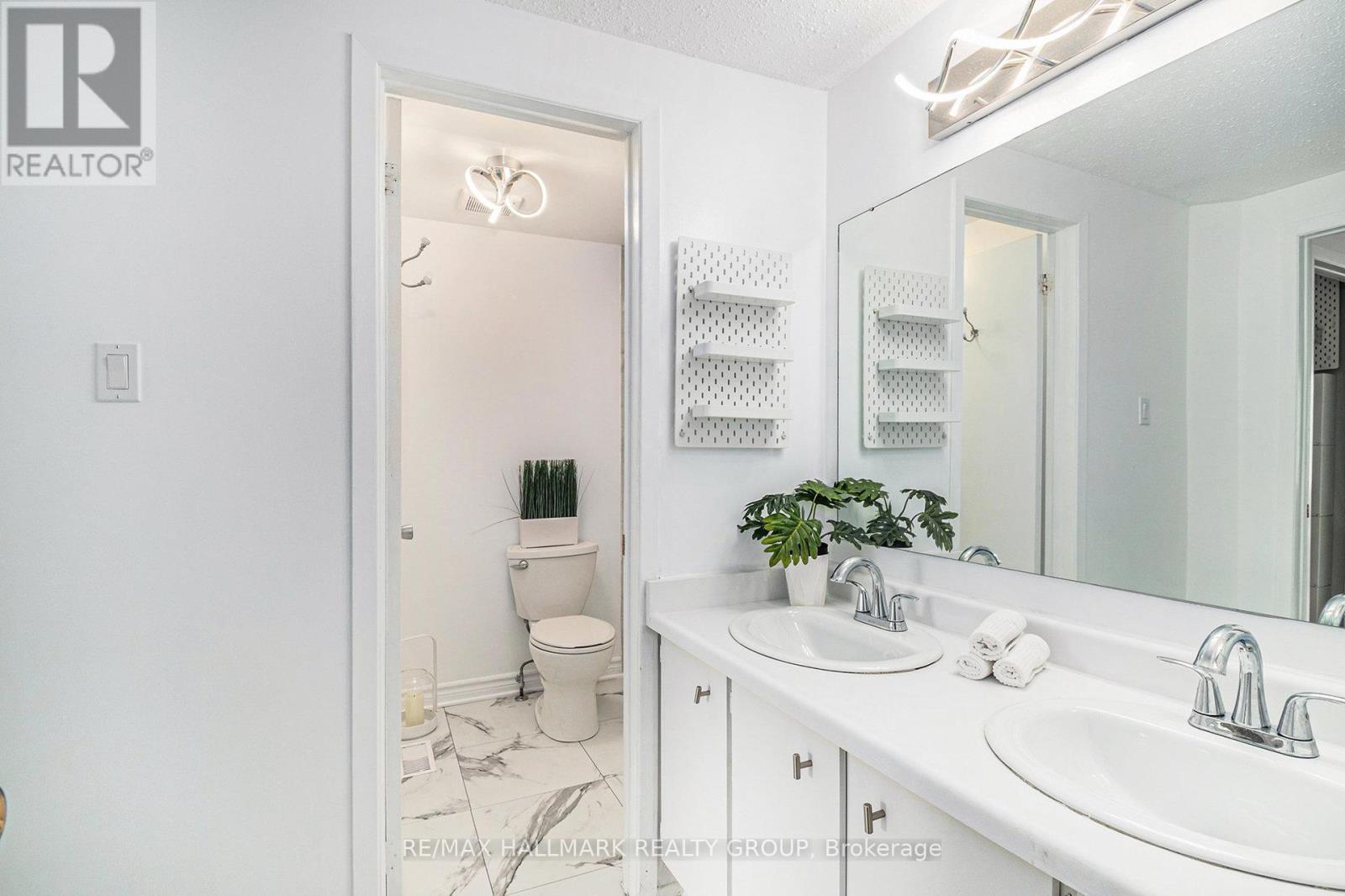 67 - 453 Sandhamn Private