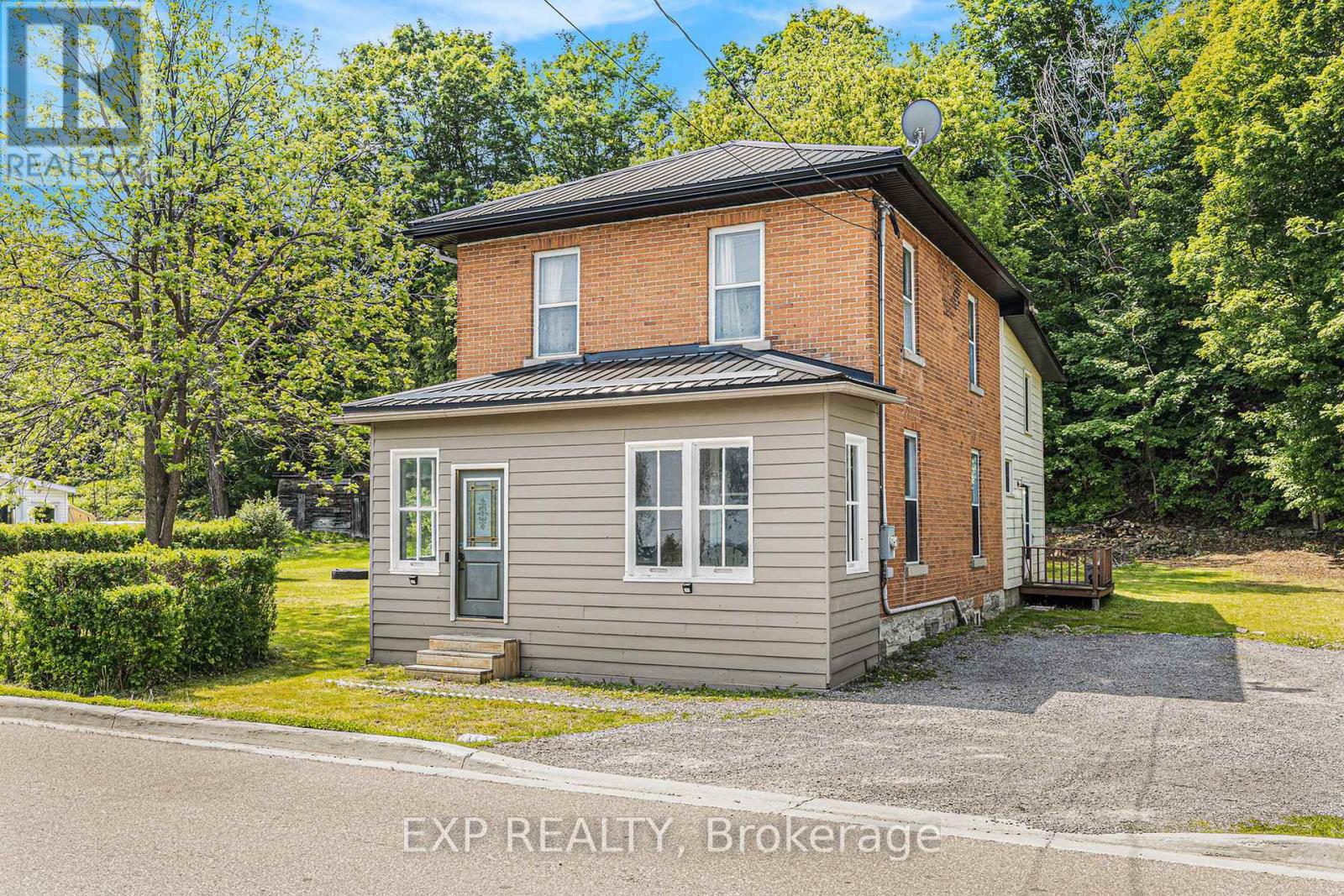 1589 River Road