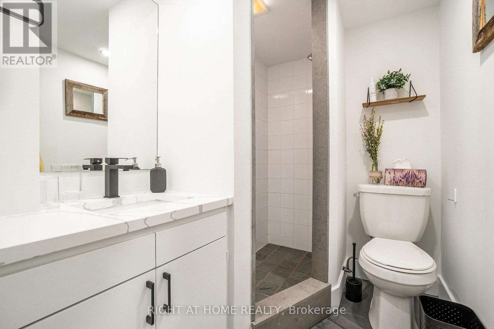 83 Versailles Private