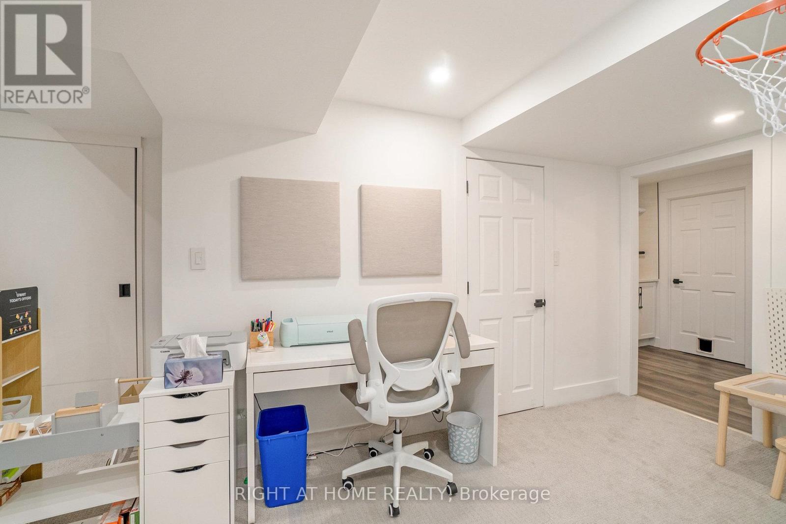 83 Versailles Private