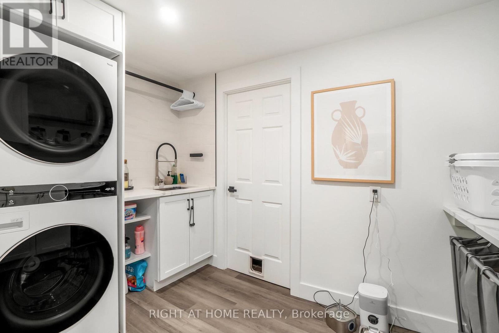 83 Versailles Private