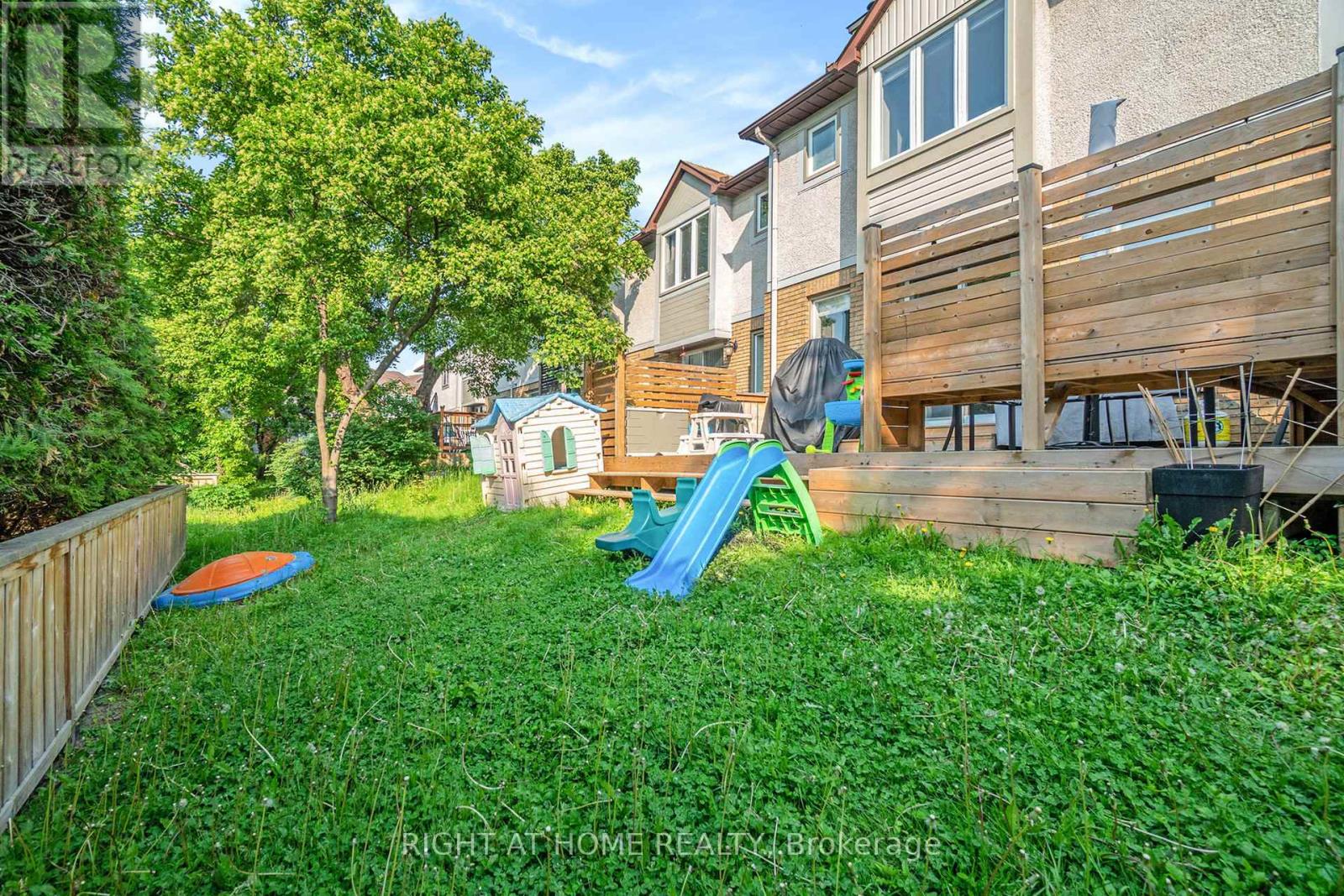 83 Versailles Private