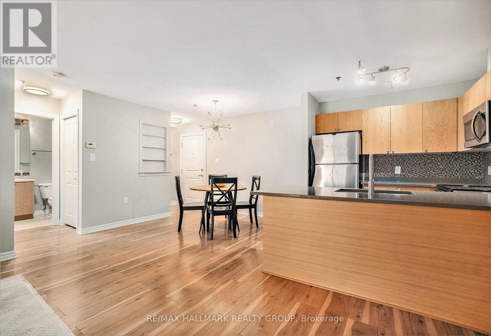 211 - 151 Potts Private