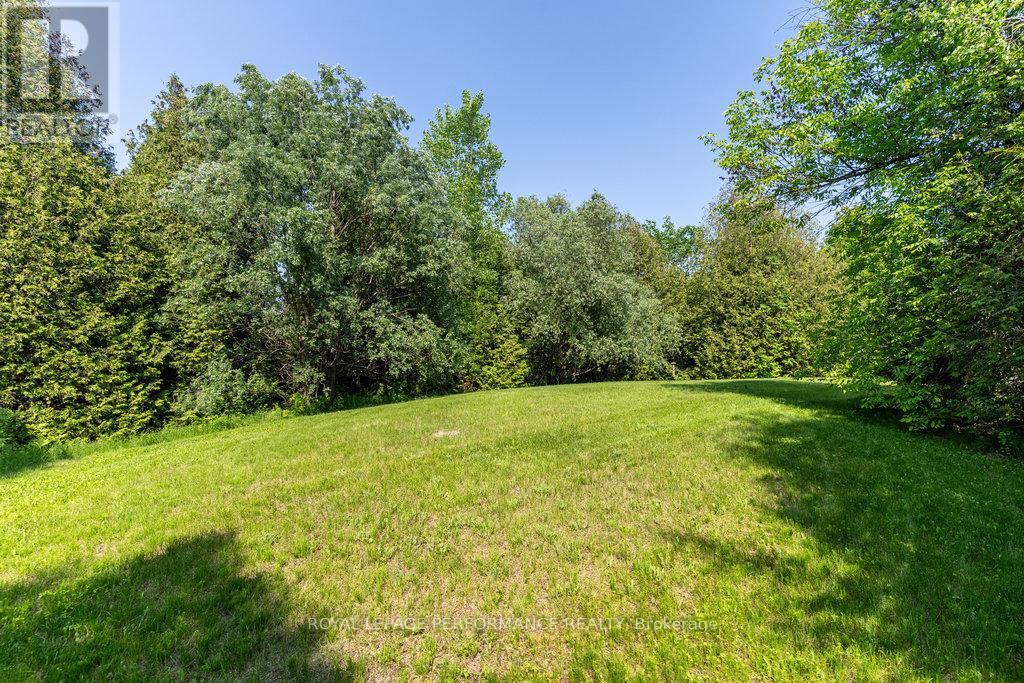 1657 Whiteside Way