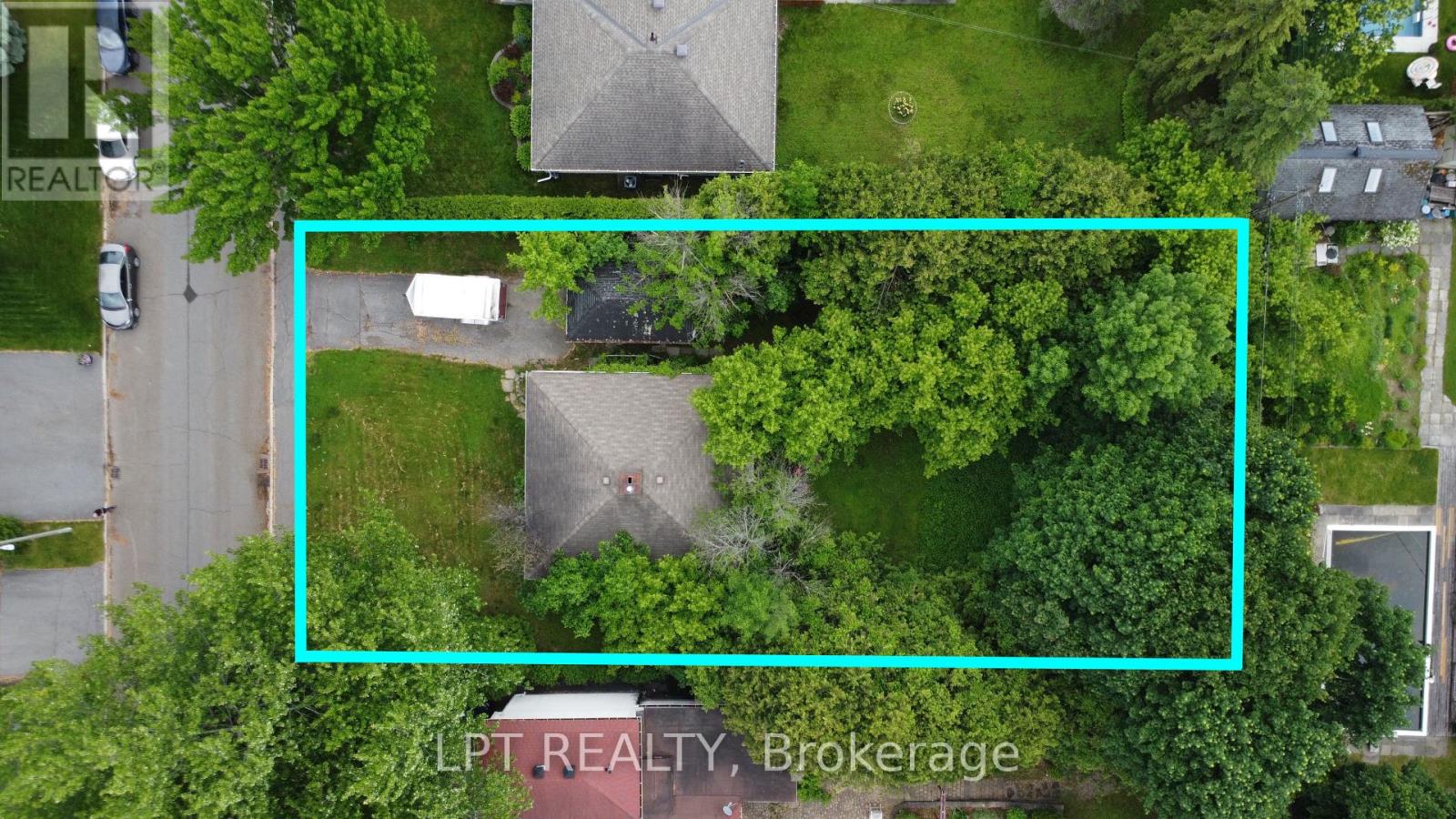 868 Mountainview Avenue