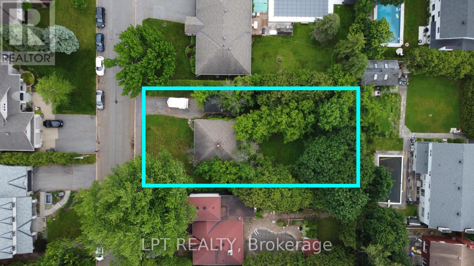 868 Mountainview Avenue