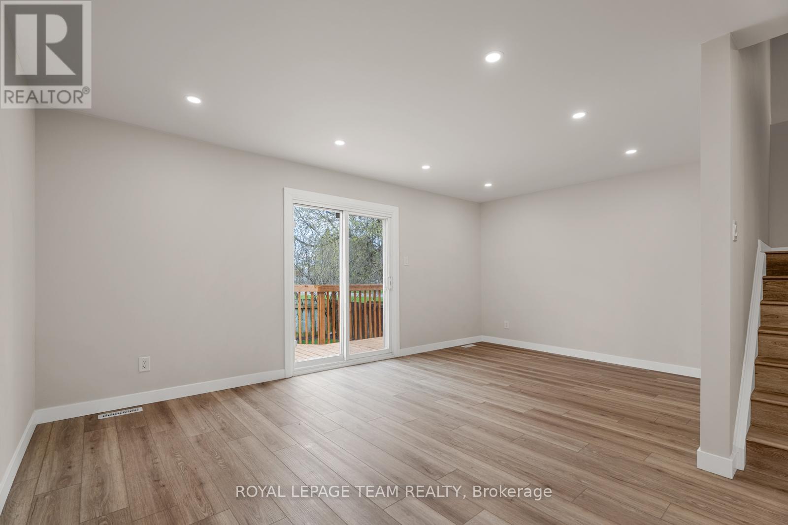 54 Greenboro Crescent