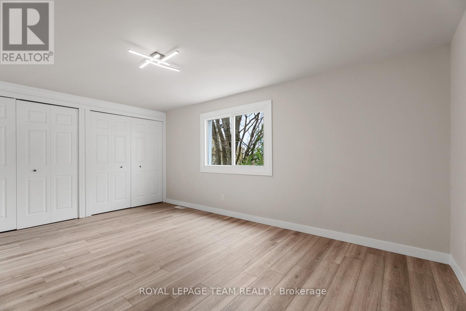 54 Greenboro Crescent