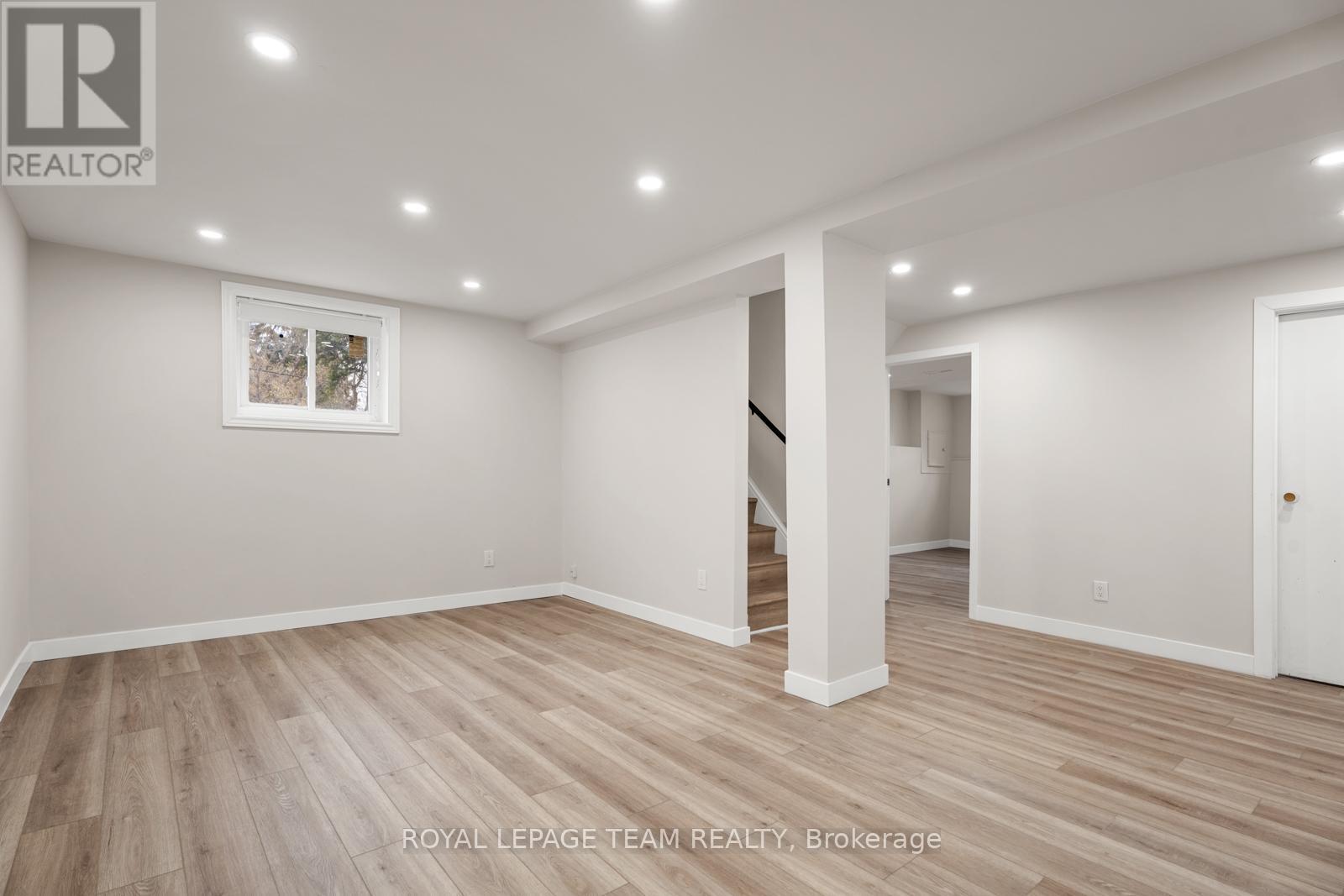 54 Greenboro Crescent