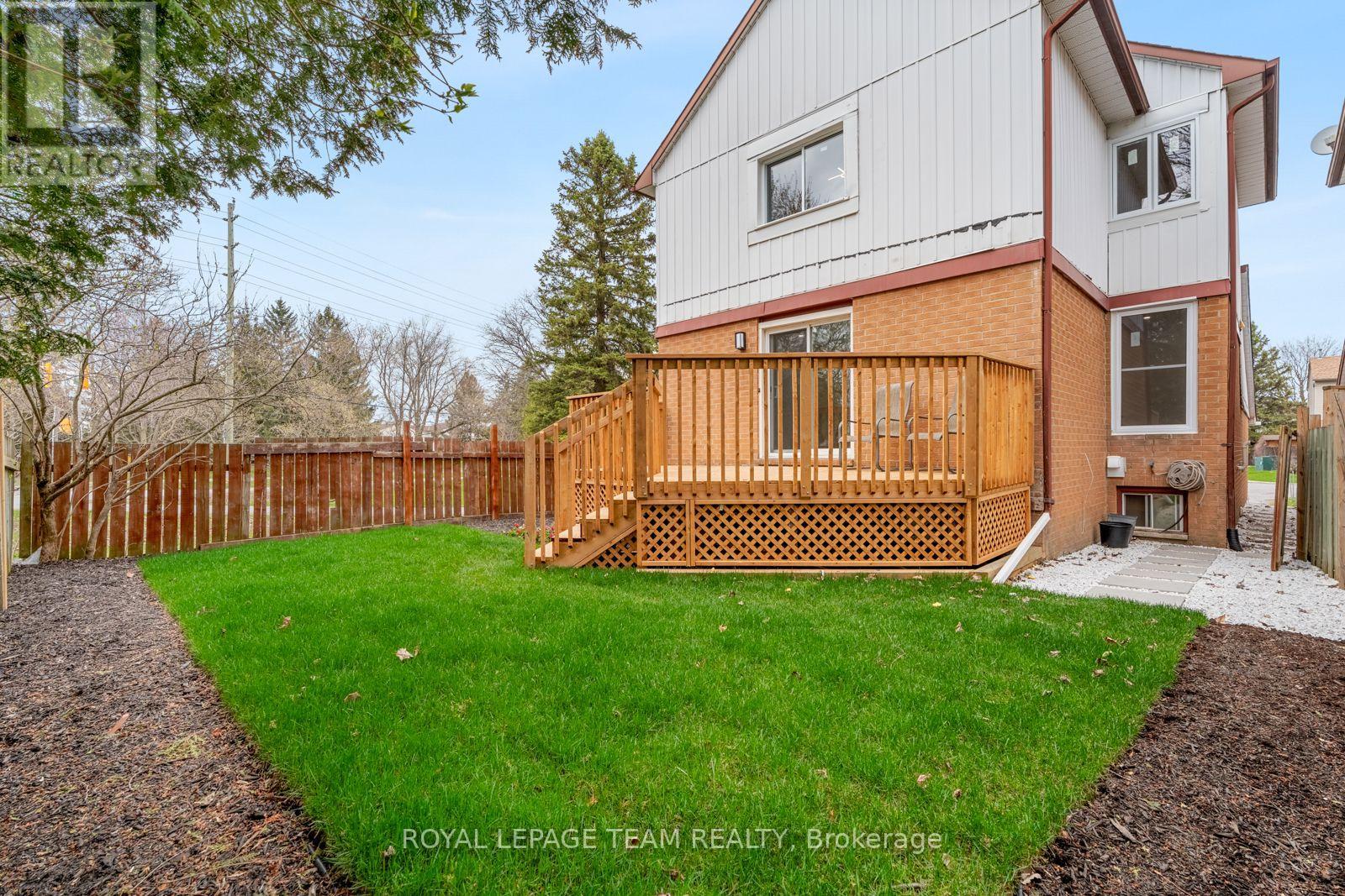 54 Greenboro Crescent