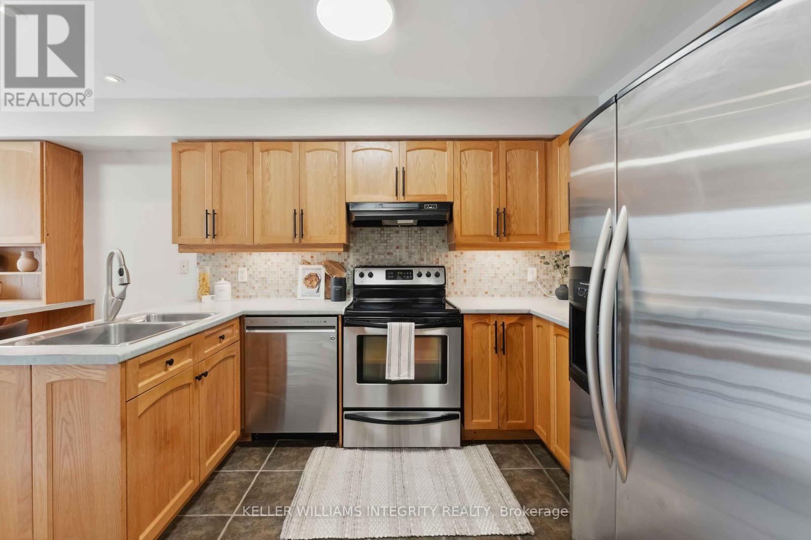 141 Lockhaven Private