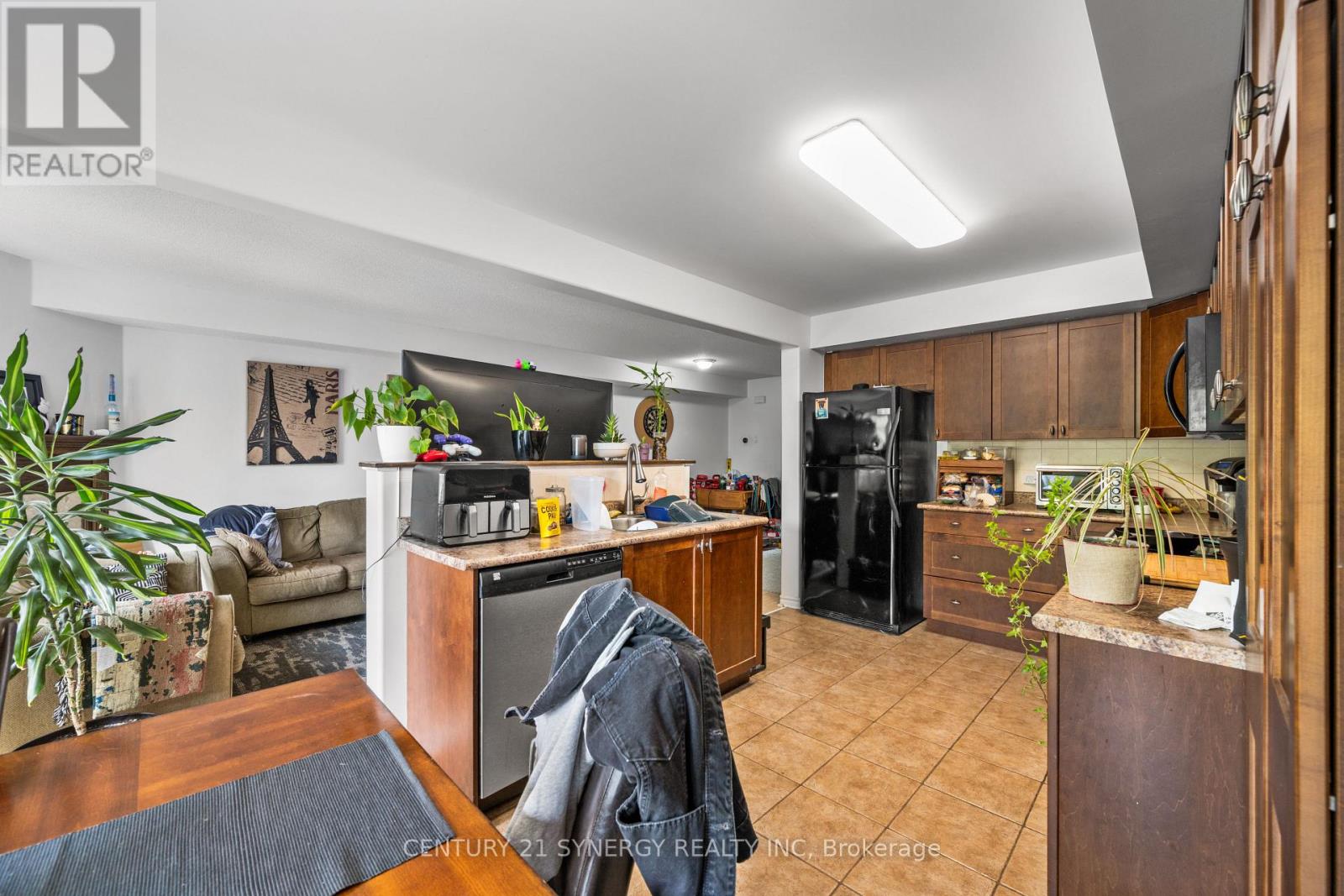 148 Talltree Crescent