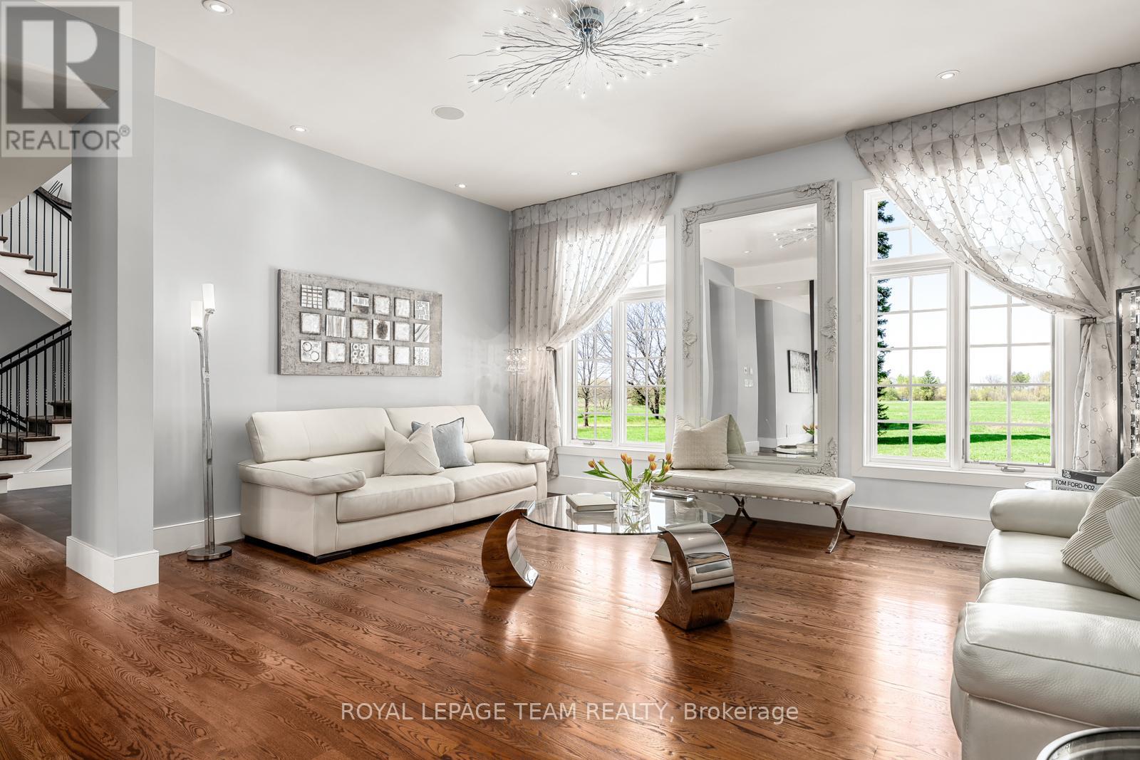 250 Sandridge Road