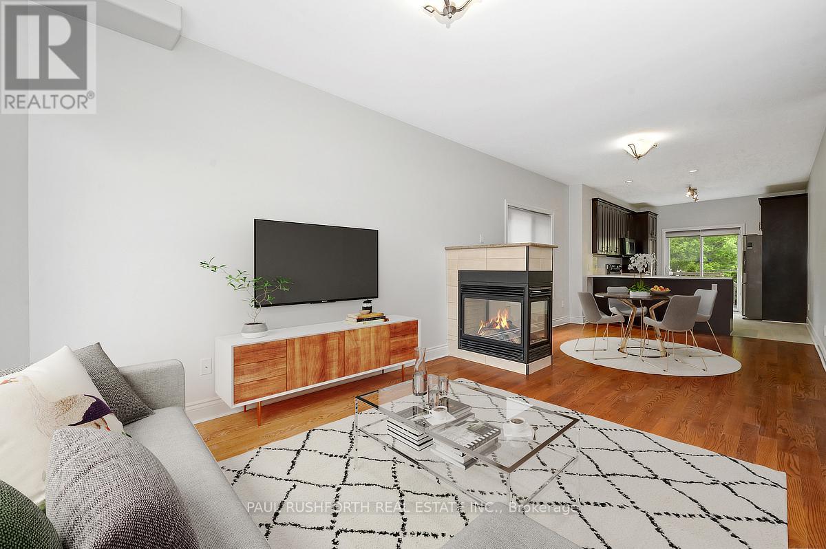 326 Woodroffe Avenue