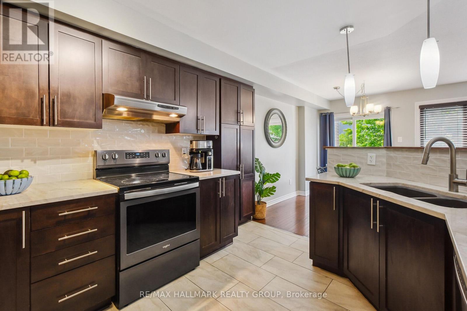 618 Spikemoss Place