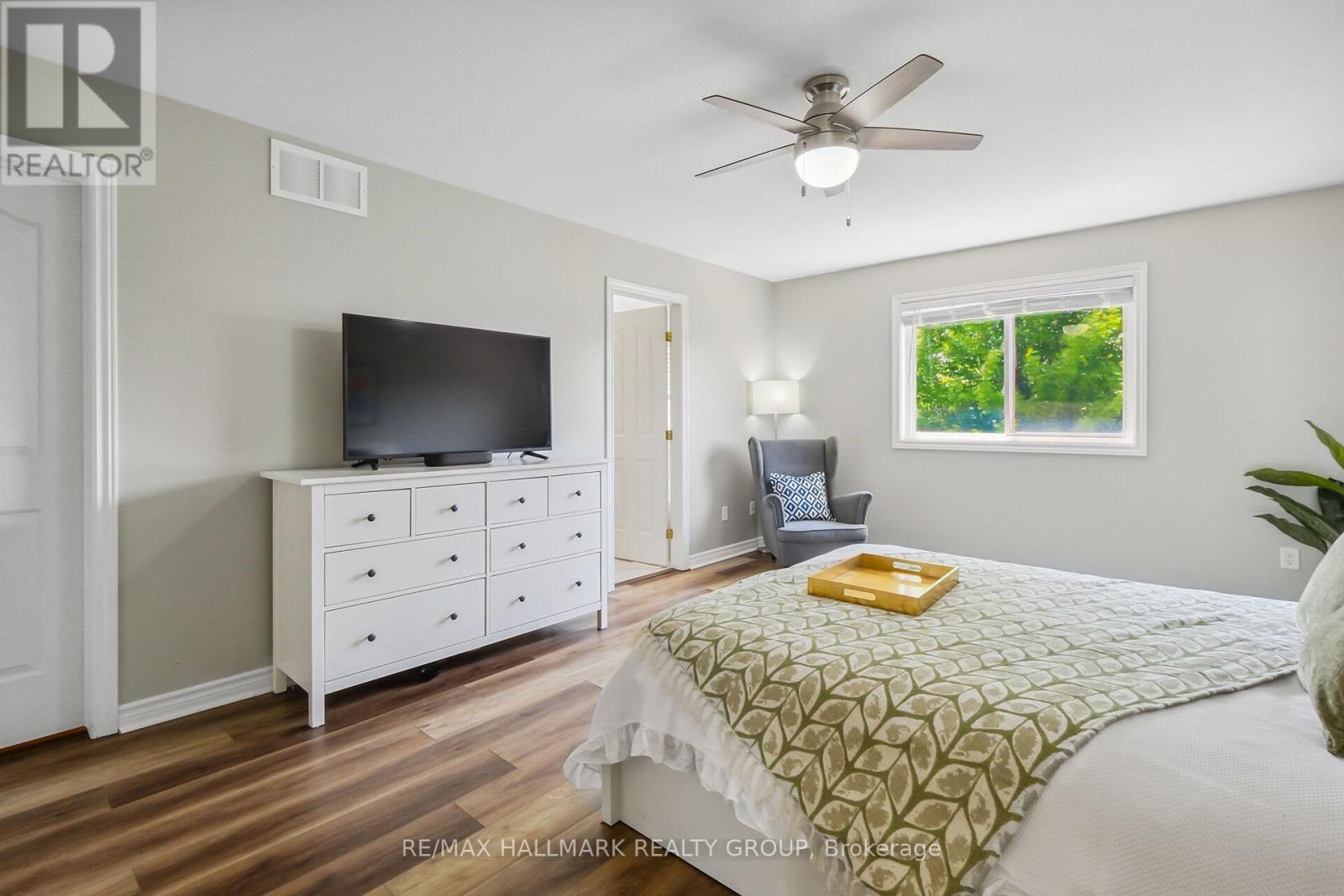 618 Spikemoss Place